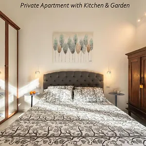 Apartment 20, Florenz